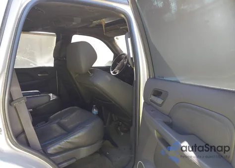 2011 Cadillac Escalade Premium from USA, damaged, VIN 1GYS4CEF1BR160800